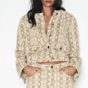 Zara Beige Snake Print Blazer